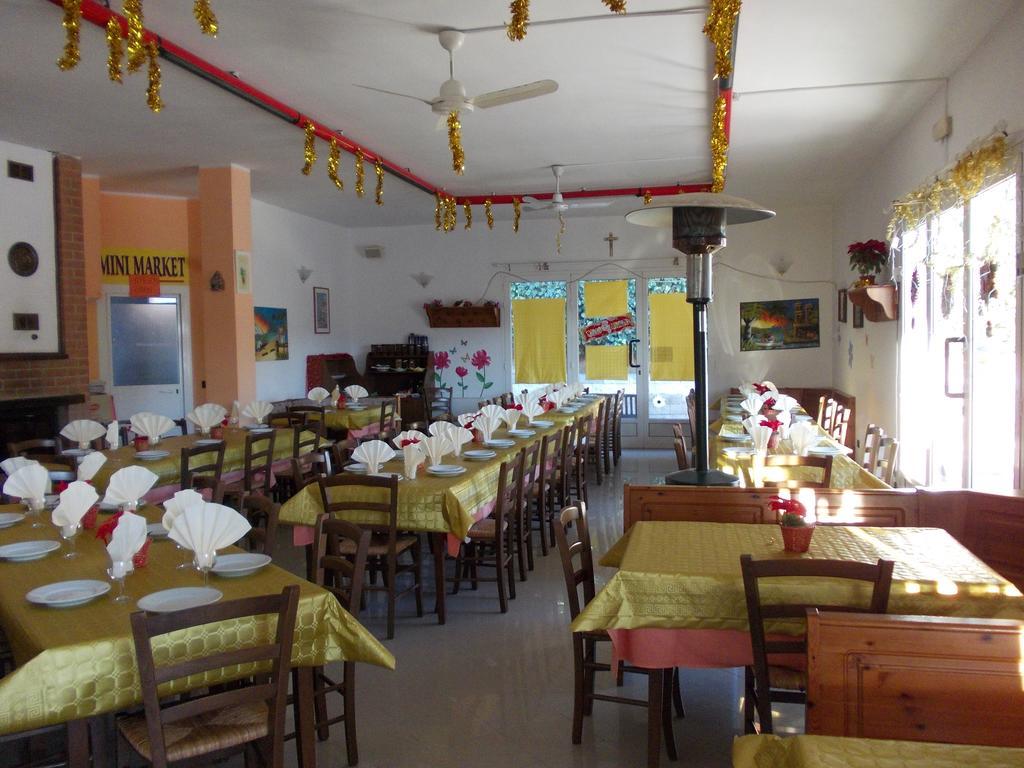 Hotel La Pineta à Albenga Extérieur photo