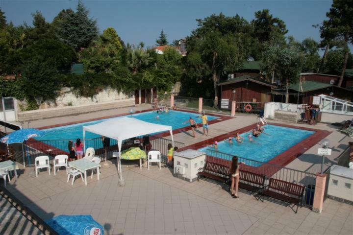 Hotel La Pineta à Albenga Extérieur photo